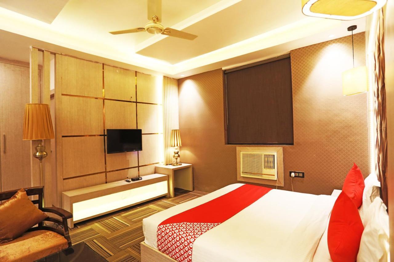 Fabhotel Ronald Inn Faridabad Eksteriør billede