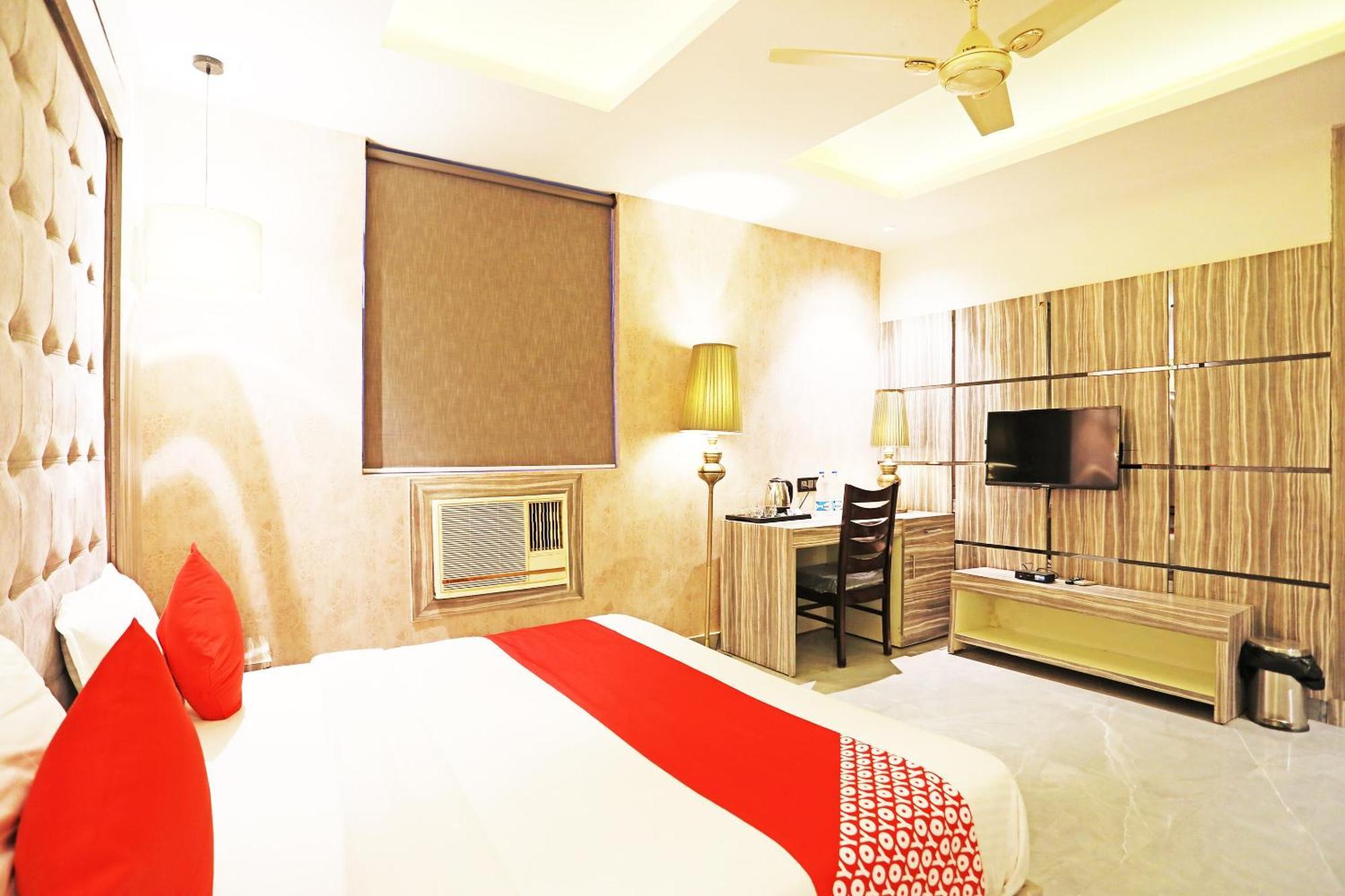 Fabhotel Ronald Inn Faridabad Eksteriør billede