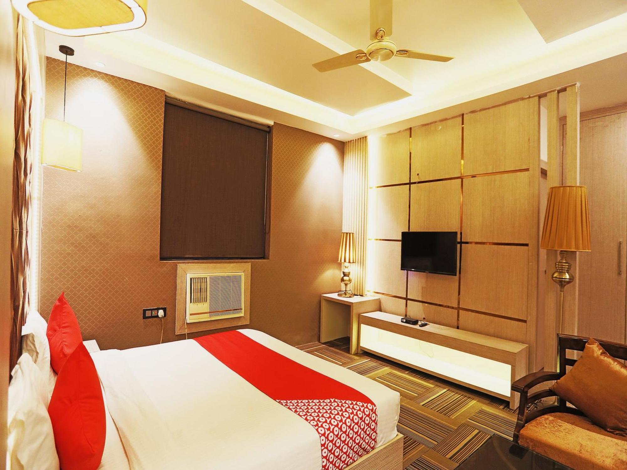 Fabhotel Ronald Inn Faridabad Eksteriør billede