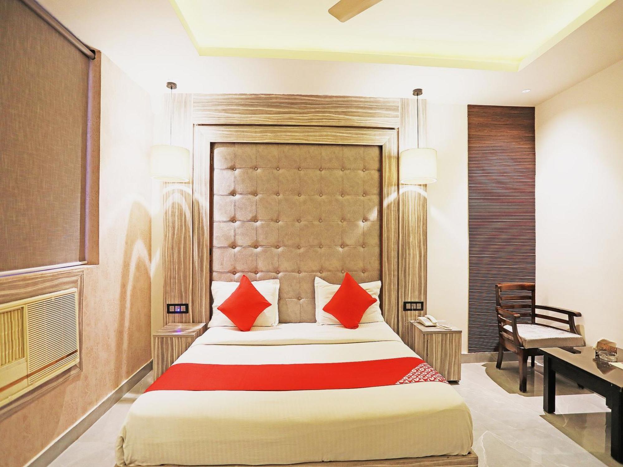 Fabhotel Ronald Inn Faridabad Eksteriør billede