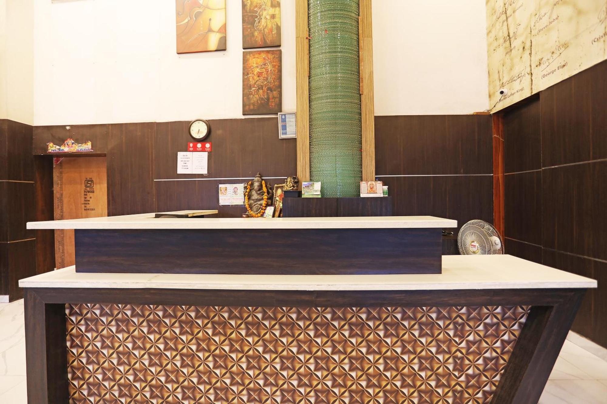 Fabhotel Ronald Inn Faridabad Eksteriør billede