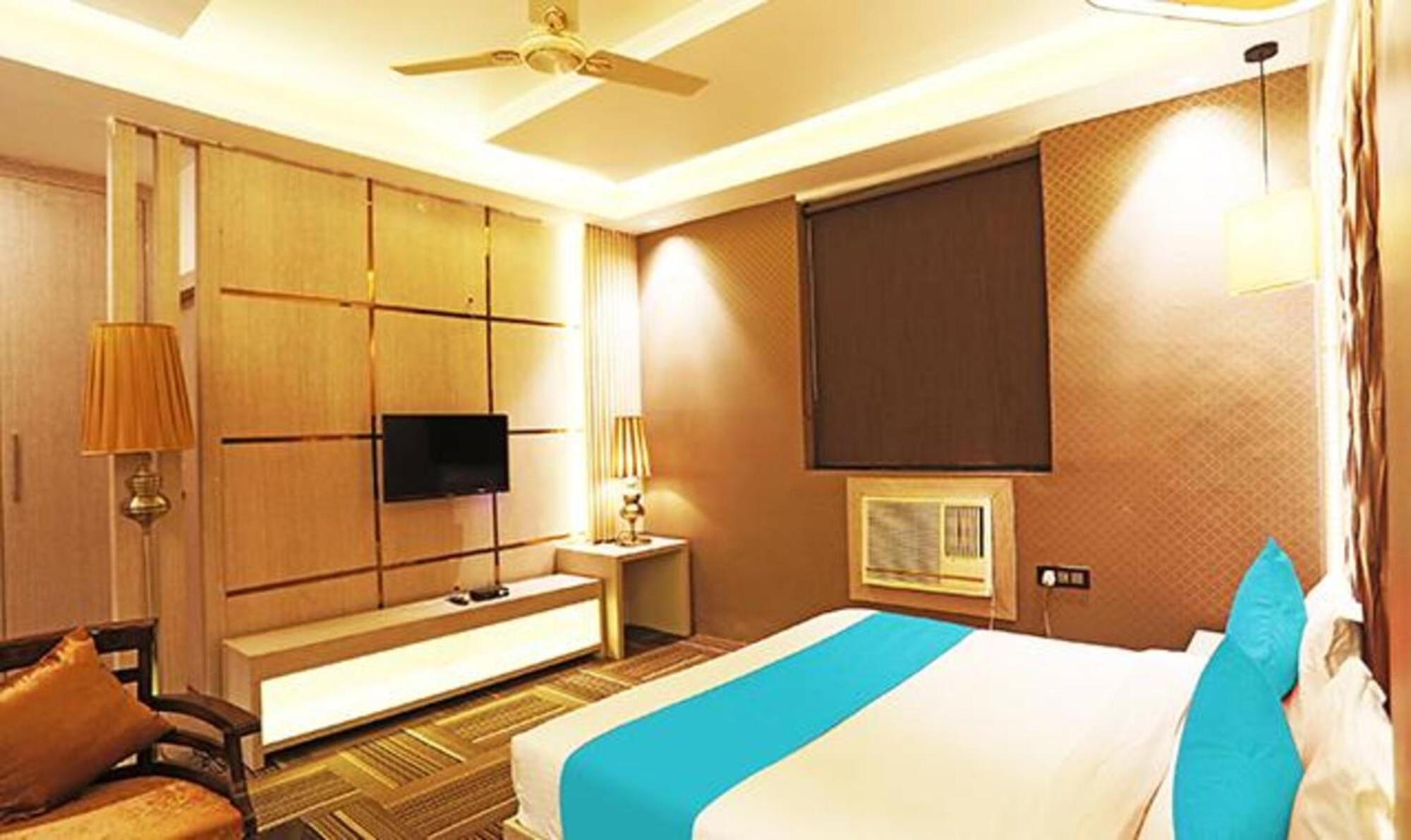 Fabhotel Ronald Inn Faridabad Eksteriør billede