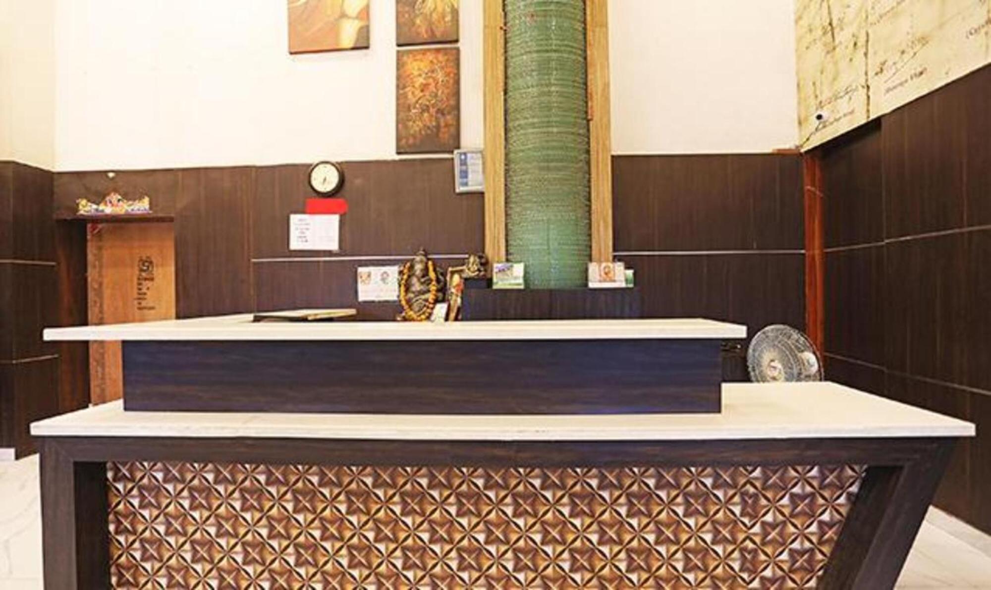 Fabhotel Ronald Inn Faridabad Eksteriør billede
