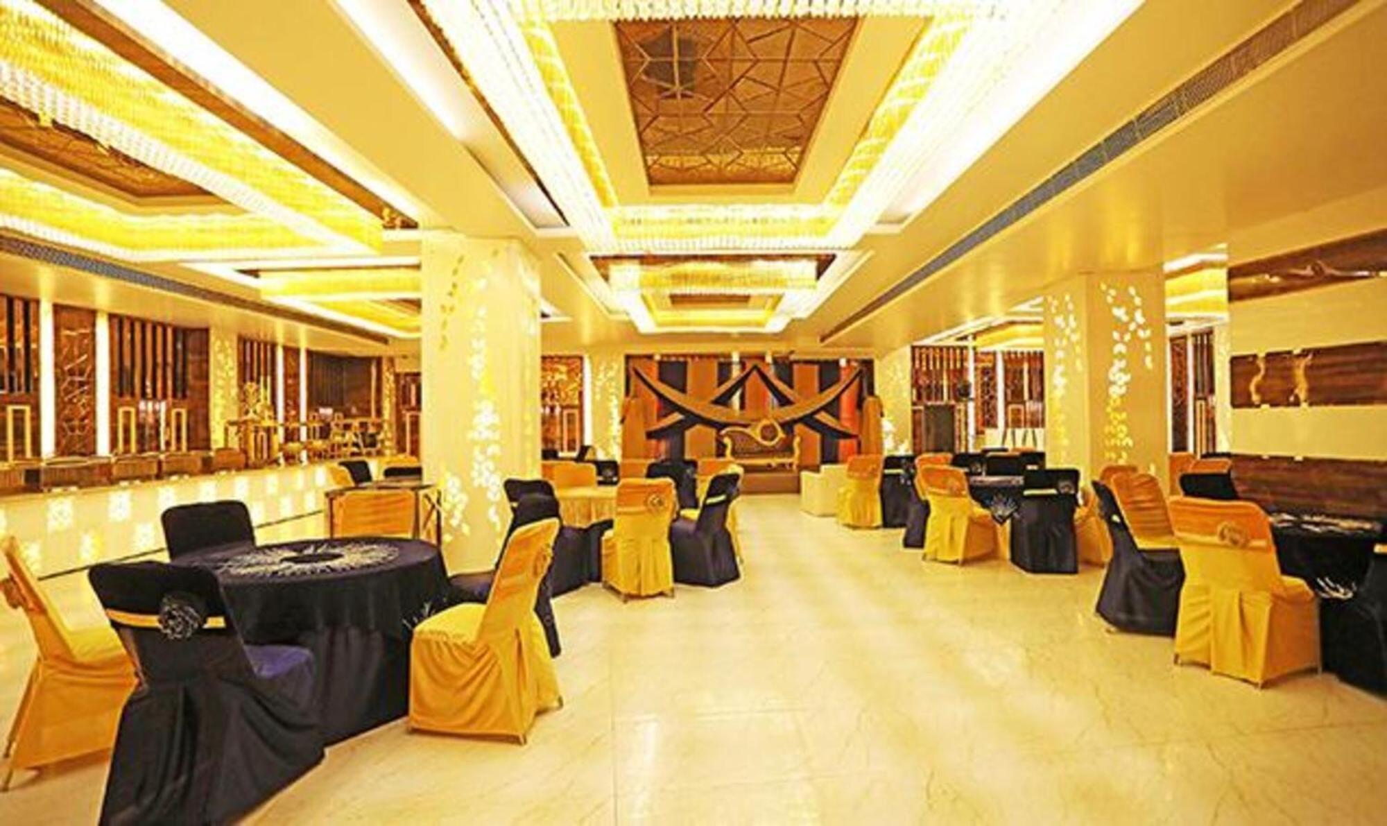 Fabhotel Ronald Inn Faridabad Eksteriør billede